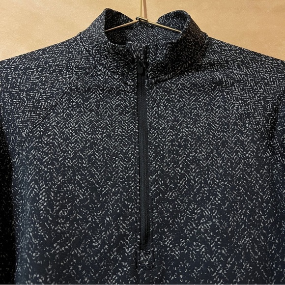 Lululemon | Rest Less Cropped 1/2 Zip Pullover Top Herringbone Fade Black Size 6 - Picture 4 of 10